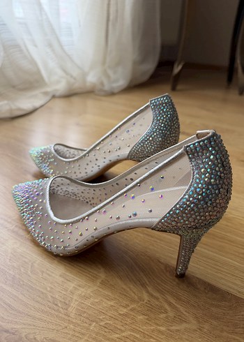 TAŞLI ABİYE TOPUKLU AYAKKABI - Görsel 3