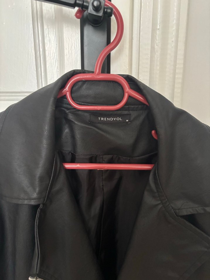 Siyah Deri Kadın Ceket - Görsel 4