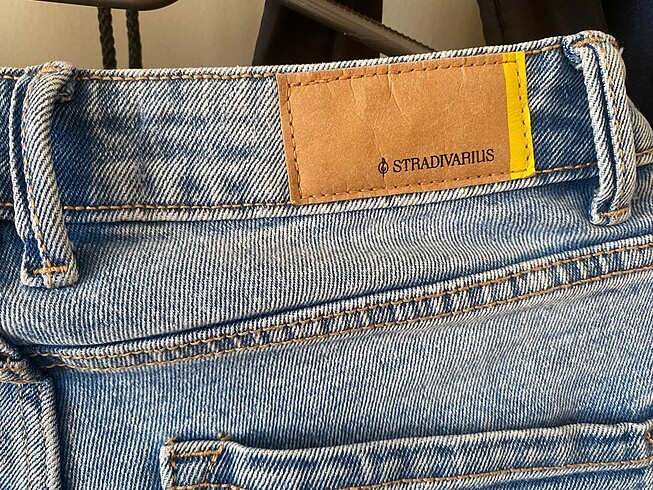 38 Beden Stradivarius Mom Slim Fit Jean