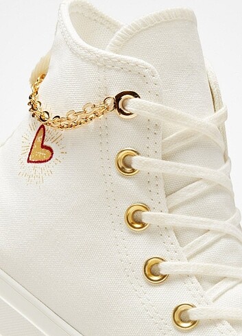 Converse all star lift hearts sneaker