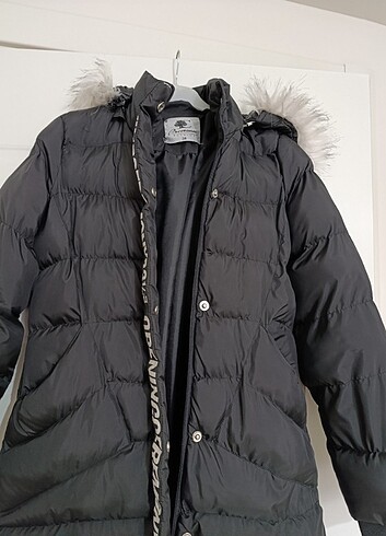 Siyah şişme mont - Görsel 5