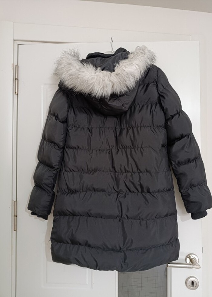 Siyah şişme mont - Görsel 3