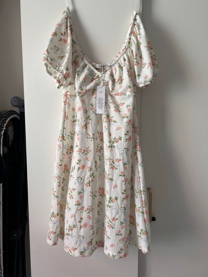 V Yaka Çiçekli Midi Bohem Elbise - Görsel 2