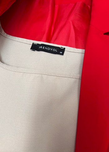 Kırmızı Blazer Takım - Görsel 3