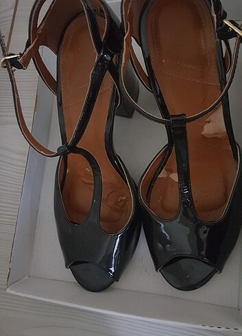 39 Beden siyah Renk Derimod Rugan Ayakkabı 
