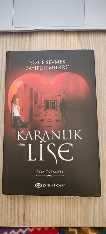 Karanlık Lise