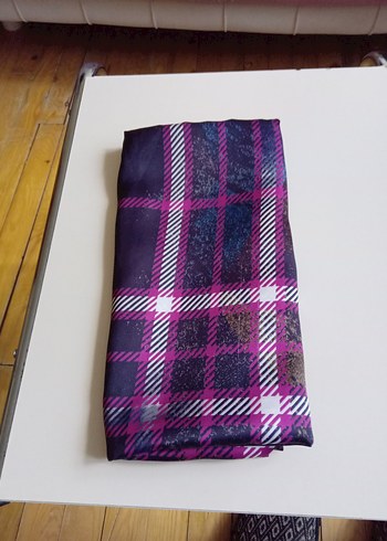 Parlak Mor Eşarp - Görsel 3