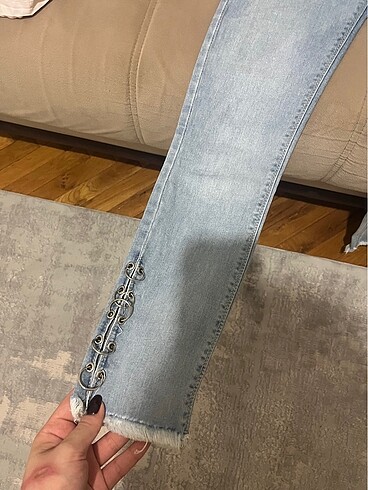 34 Beden Açık renk pantolon