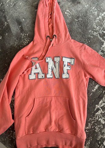 Abercrombie & Fitch m