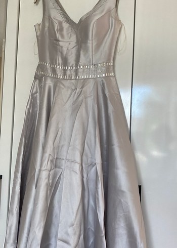 Gri Uzun V Yaka Drapeli Kadın Abiye Elbise - Görsel 2