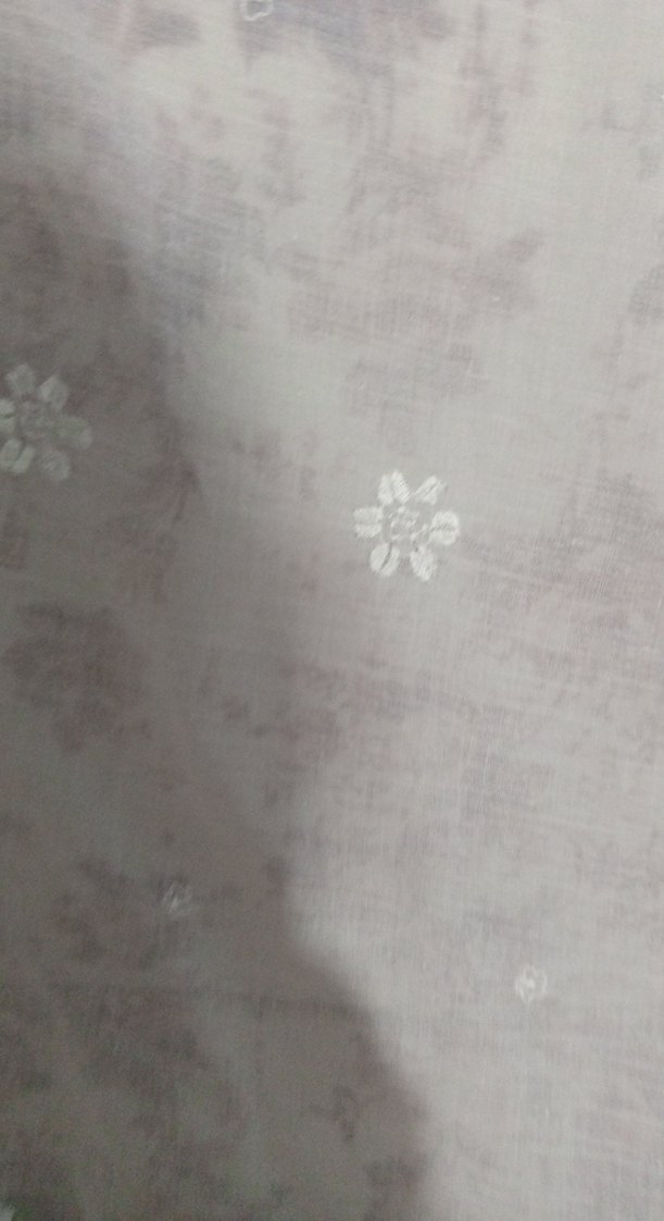 Beyaz Nakışlı Tülbent - Görsel 2