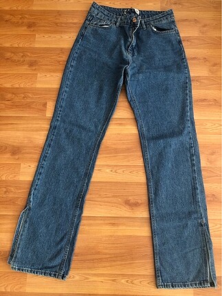 Kot pantolon yirtmacli jean