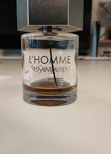 Explorer+Moustache+Lhomme intense 