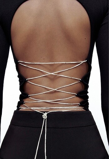 ZARA PARLAK TAŞLI DİKİŞSİZ ÜST - Görsel 4