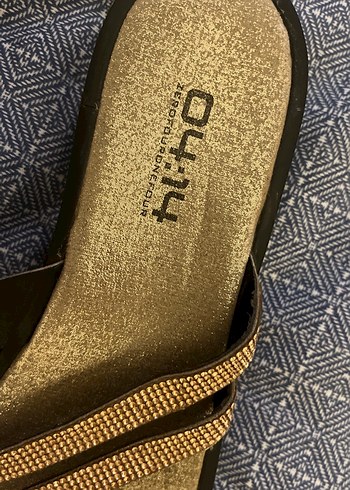 Altın Rengi Dolgu Topuklu Kadın Terlik - Görsel 6