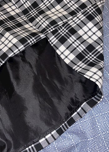 Siyah beyaz Ekoseli elbise - Görsel 4