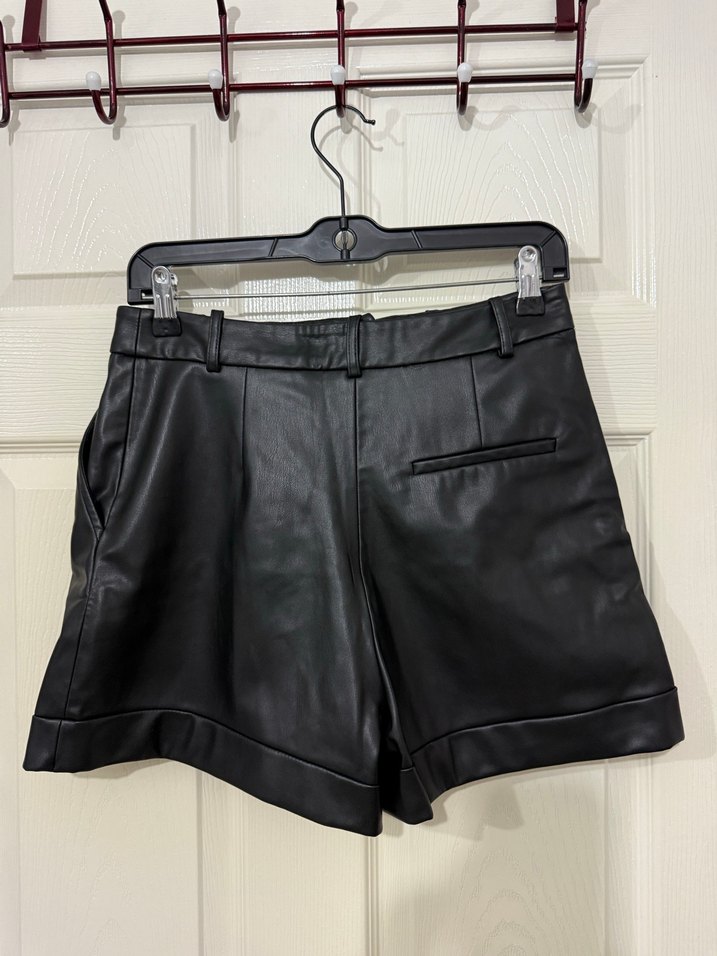 Kadın Siyah Zara Deri Şort - Görsel 3