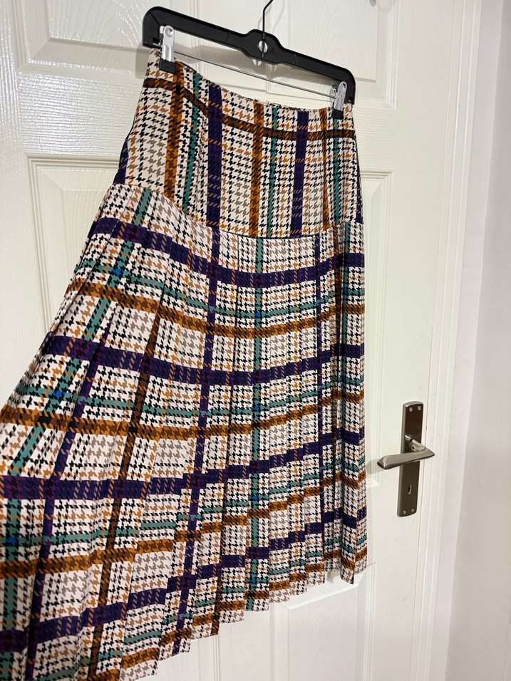 Çok Renkli Uzun Piliseli Etek - Görsel 2