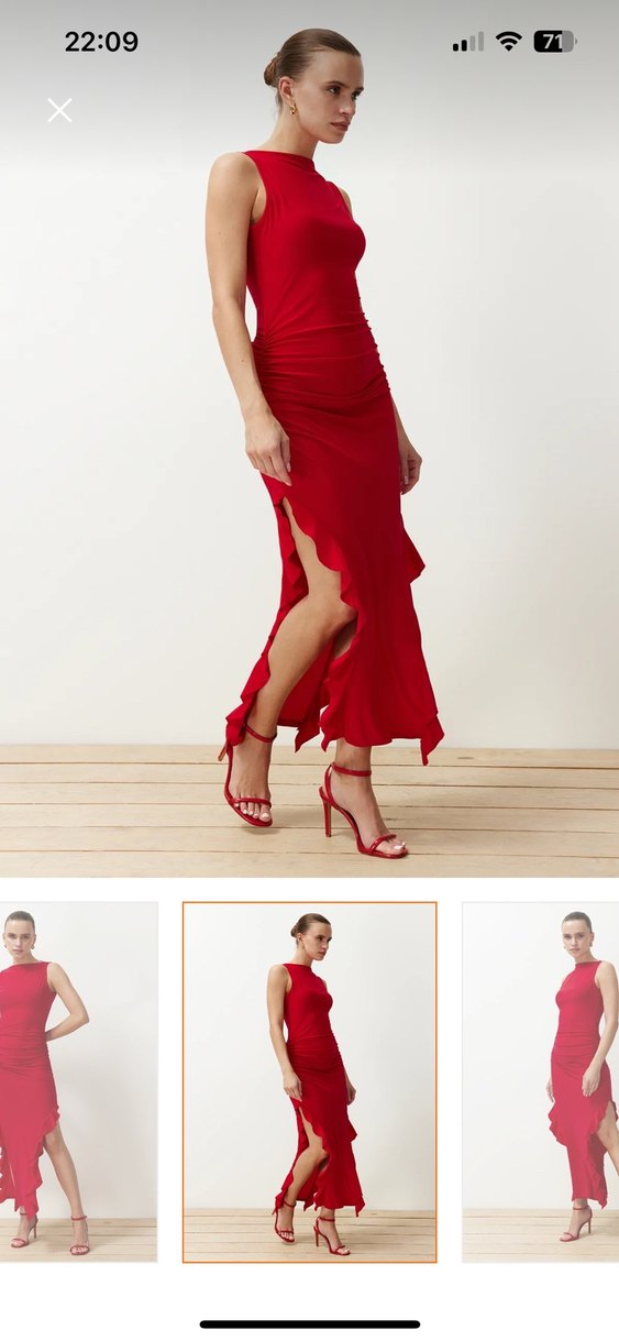 Kırmızı Uzun yırtmaçlı Askılı Kadın Elbise - Görsel 3