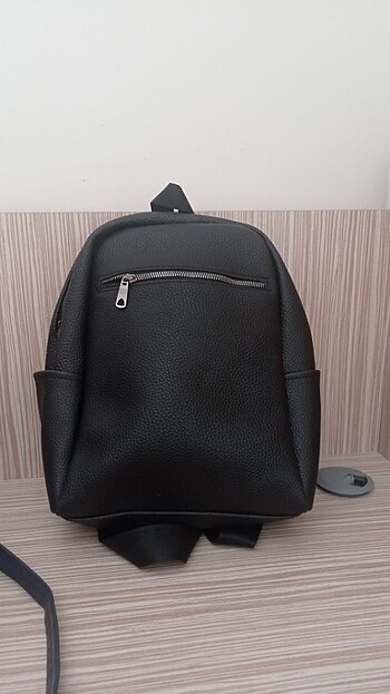 Siyah Pierre Cardin sırt çantası 