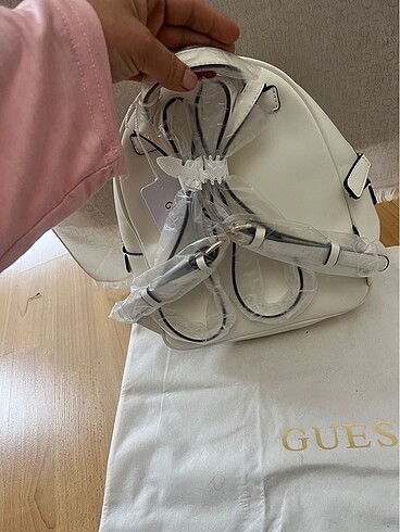 Guess Guees sırt çantası