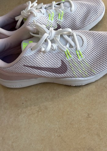 Beyaz Bağcıklı Kadın Nıke Spor Ayakkabı - Görsel 5