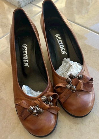 Bej Deri Kadın Klasik Dolgu Topuk Ayakkabı - Görsel 6