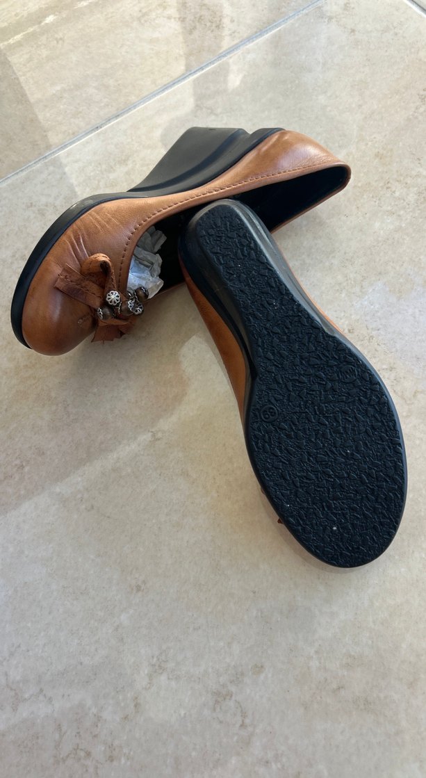 Bej Deri Kadın Klasik Dolgu Topuk Ayakkabı - Görsel 4