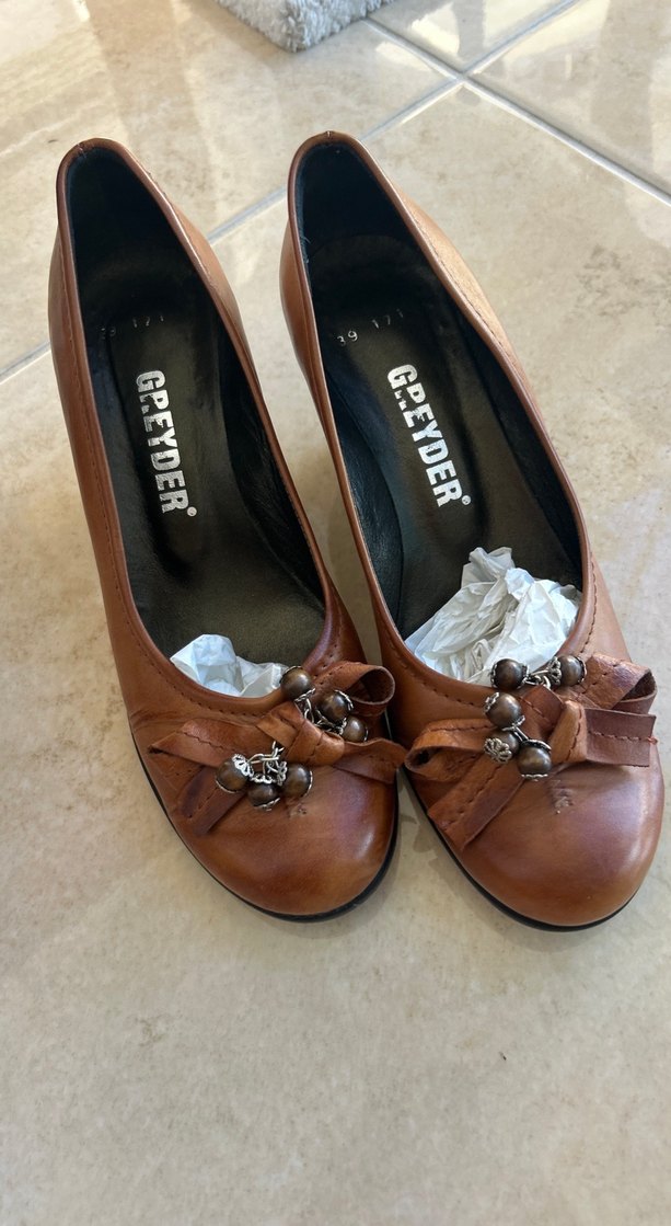 Bej Deri Kadın Klasik Dolgu Topuk Ayakkabı - Görsel 2