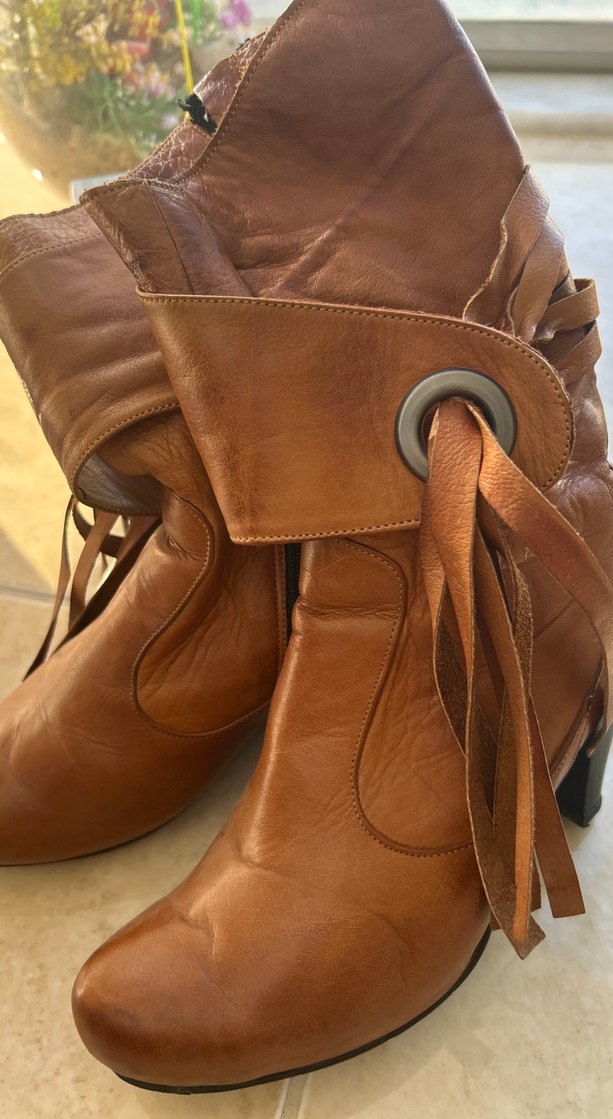 Bej Deri Kadın  Topuklu Bot - Görsel 2