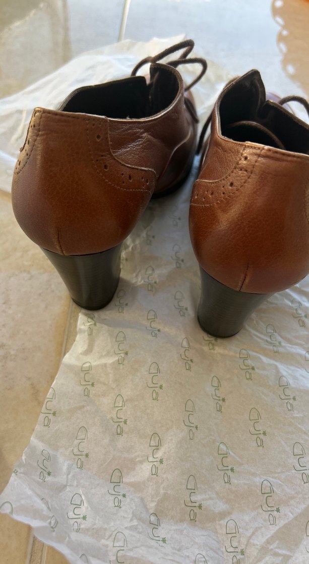 Kahverengi Deri Kadın Klasik Ayakkabı - Görsel 4