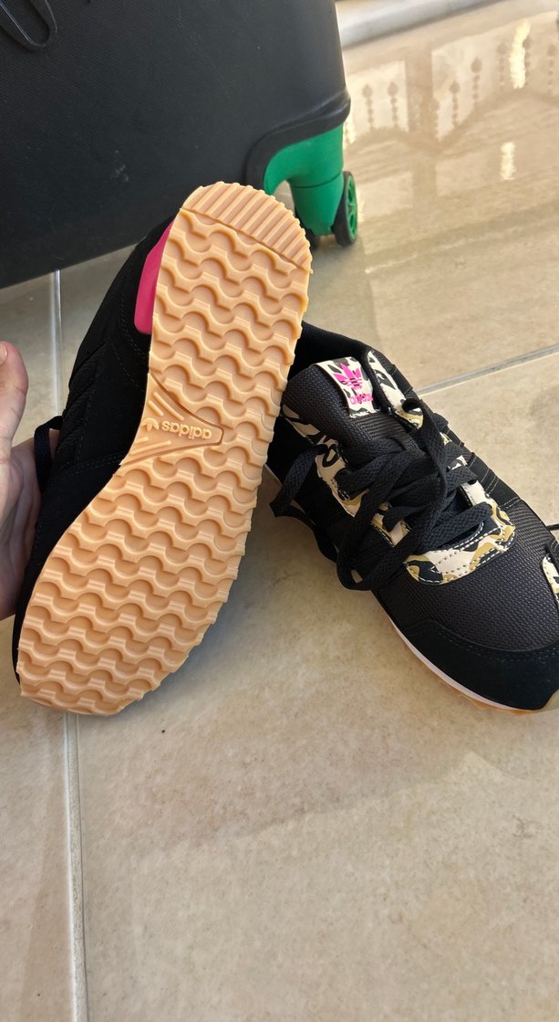 Adidas spor ayakkabı - Görsel 3