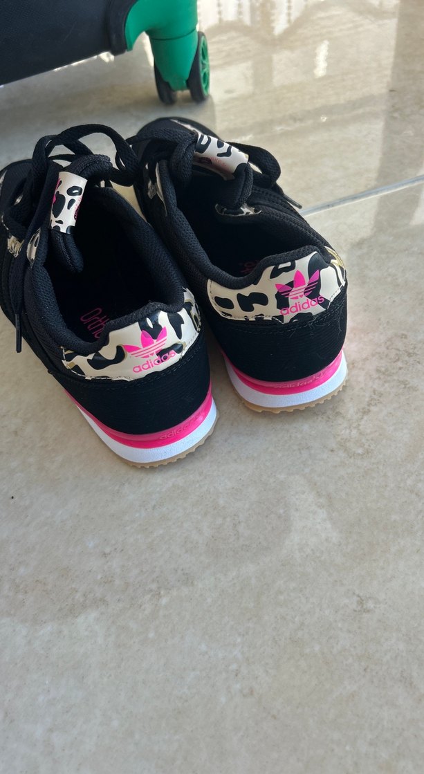 Adidas spor ayakkabı - Görsel 2