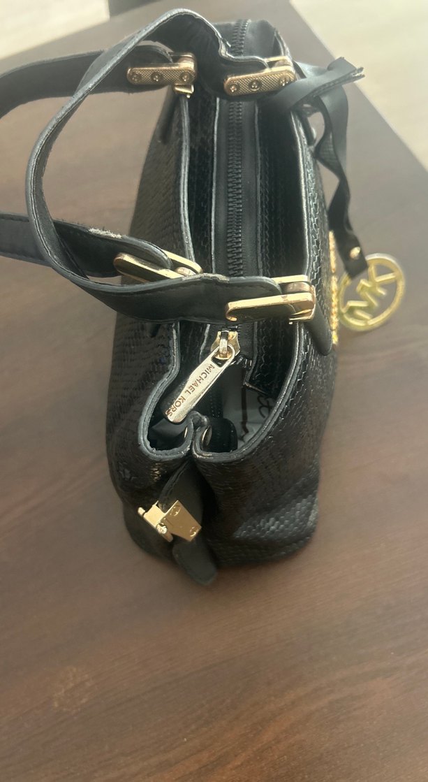 Michael Kors Siyah El Çantası — görsel 3/10