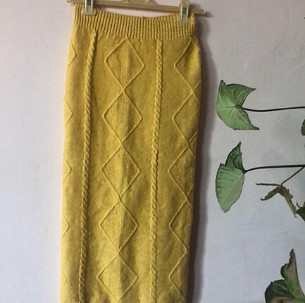 Triko Sarı Etek
