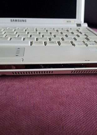  Beden beyaz Renk samsung mini laptop 