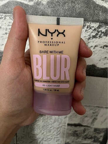 NYX NYX BLUR FONDÖTEN