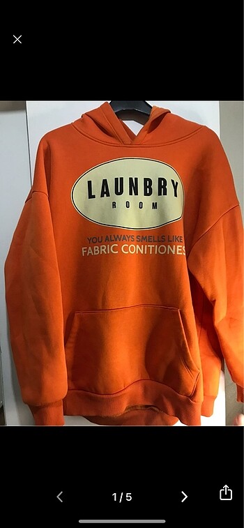 sweatshirt