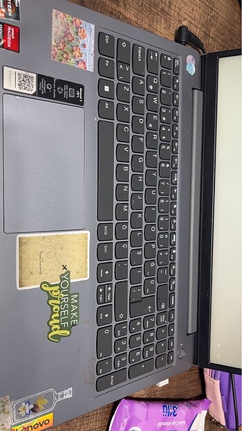  Beden LENOVO IDEAPAD 3 bilgisayar