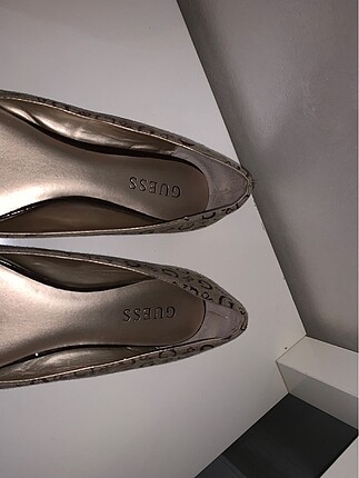 37,5 Beden Orijinal Guess Babet