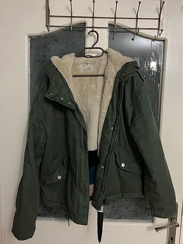 bershka mont