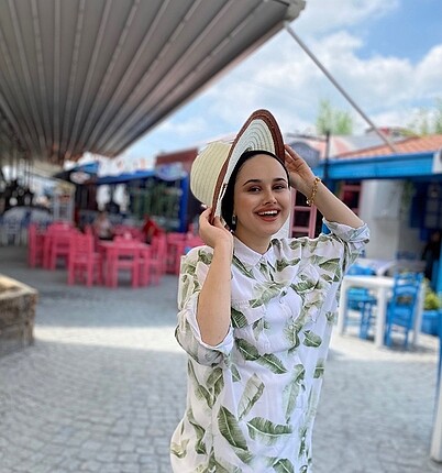 Yeşil gömlek