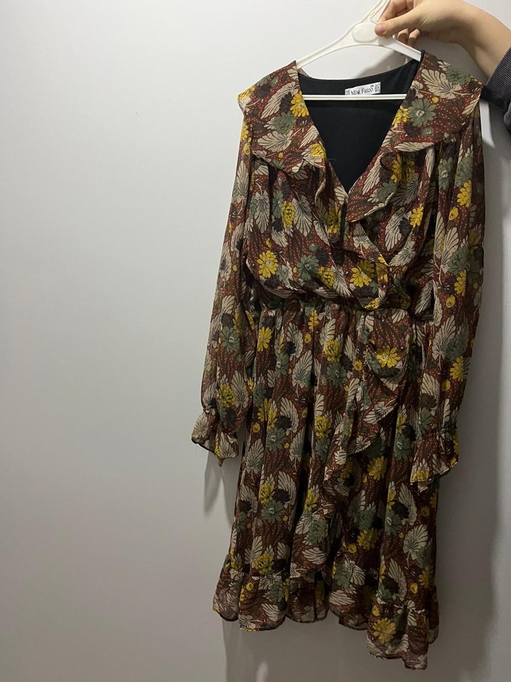 Bohem V Yaka Midi Elbise - Görsel 3