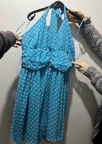 Mavi Puantiyeli Halter Yaka Elbise - Görsel 3