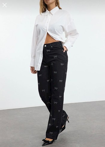 Nakışlı Siyah Kadın Kot Pantolon - Görsel 2