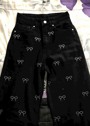 Nakışlı Siyah Kadın Kot Pantolon - Görsel 3