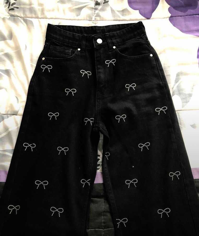 Nakışlı Siyah Kadın Kot Pantolon - Görsel 3
