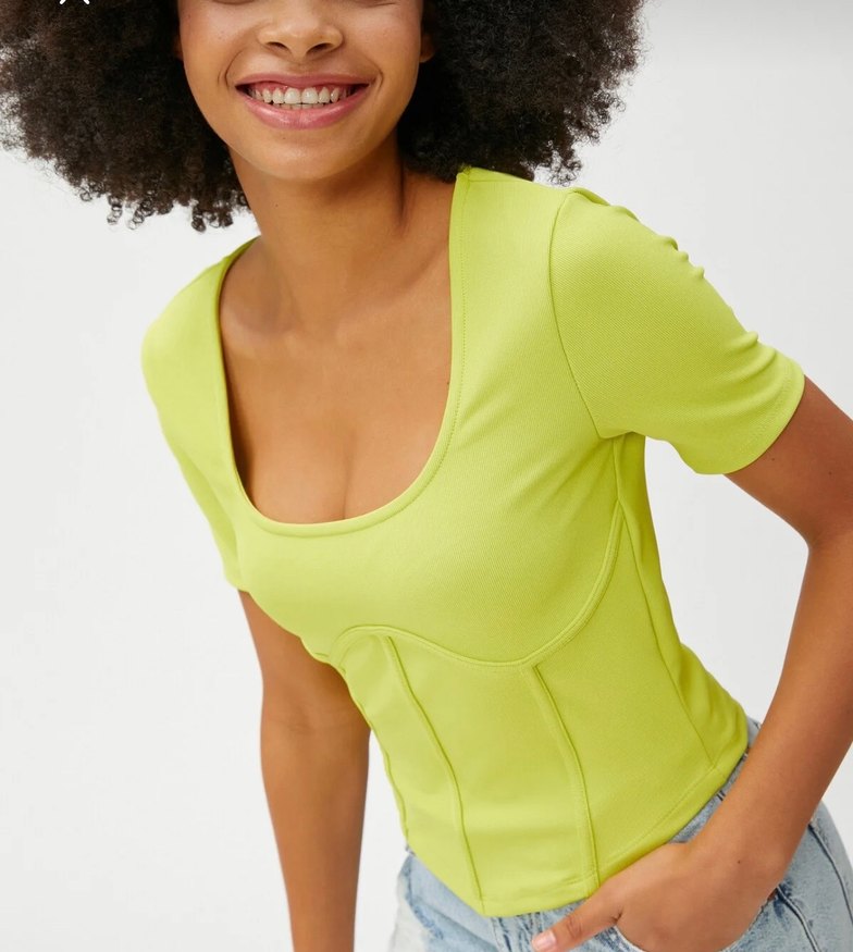 Sarı Kısa Kollu Mini Crop Top - Görsel 2