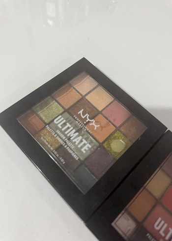 NYX Ultimate Çok Renkli Göz Farı Paleti - Görsel 2