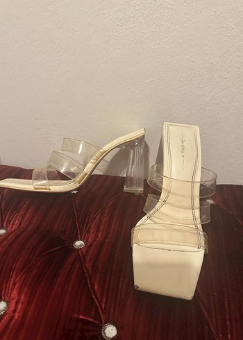 Bershka Şeffaf Topuklu Bej Kadın Terlik - Görsel 5